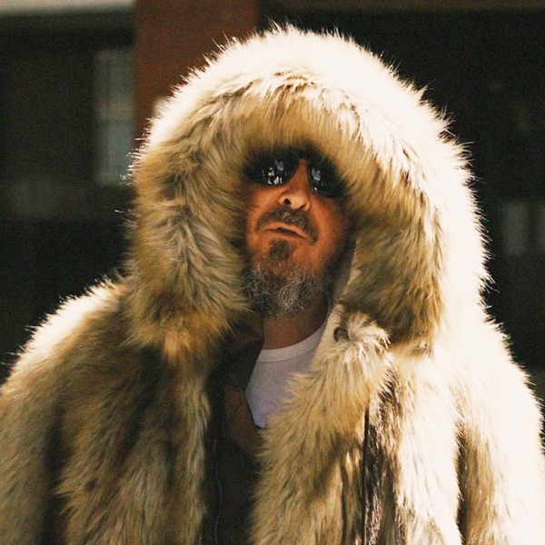 Bearskin Coats (feat. Jazz T) – Single